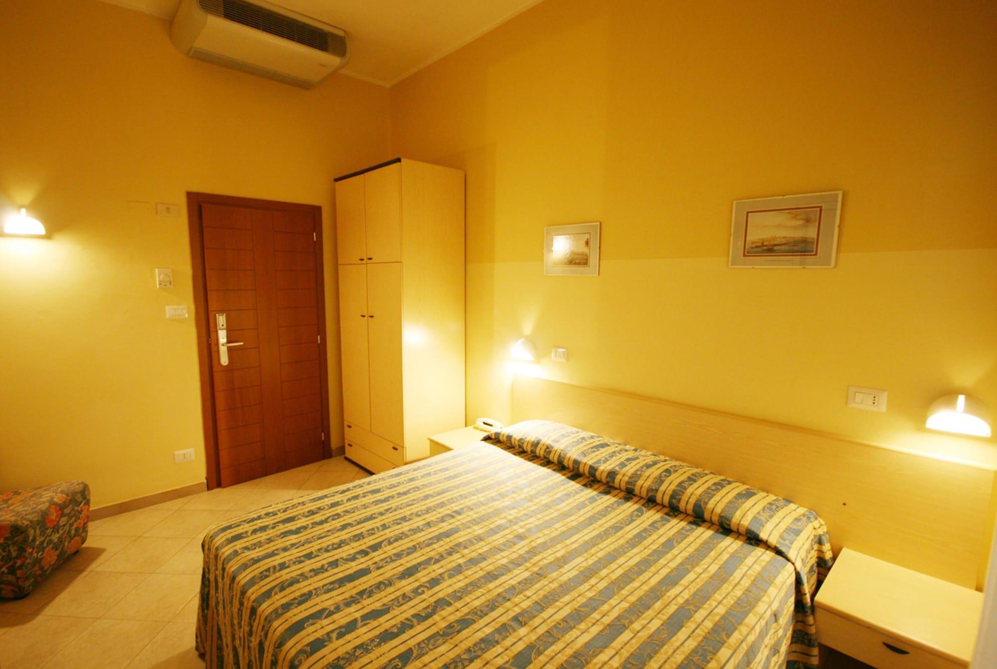Hotel Sole Mio ริมินี ภายนอก รูปภาพ