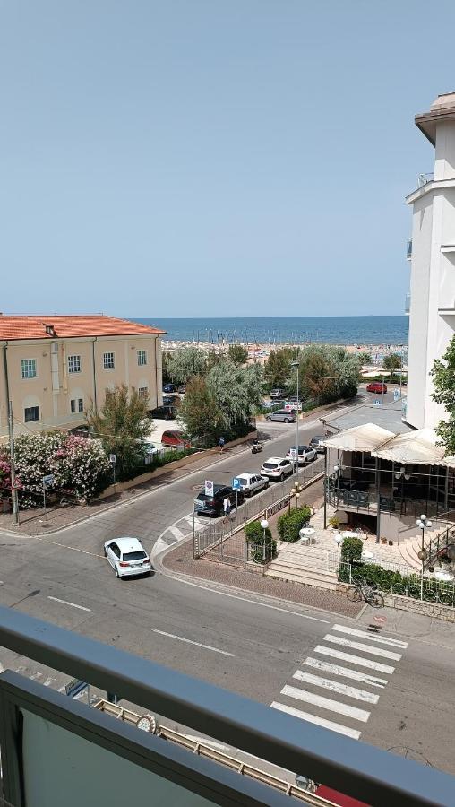 Hotel Sole Mio ริมินี ภายนอก รูปภาพ