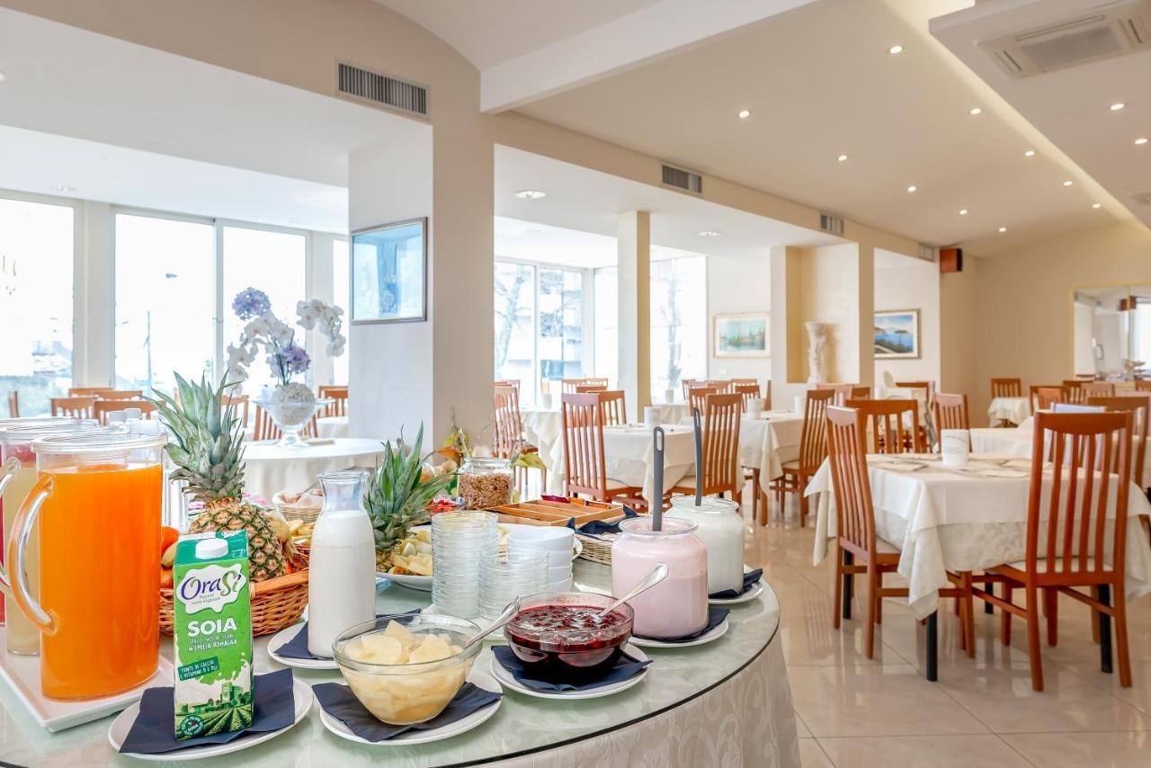 Hotel Sole Mio ริมินี ภายนอก รูปภาพ