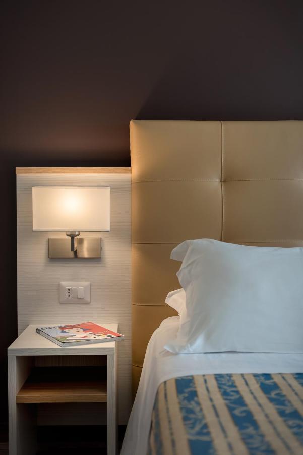 Hotel Sole Mio ริมินี ภายนอก รูปภาพ