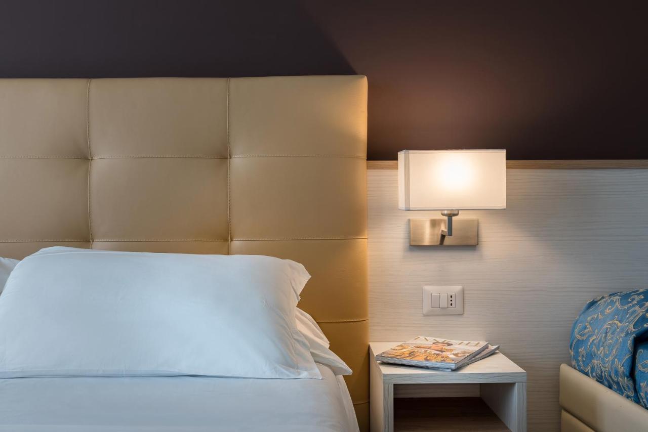 Hotel Sole Mio ริมินี ภายนอก รูปภาพ